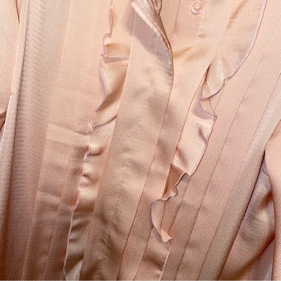 Peach satin portofino blouse from Express - Picture 3 of 8
